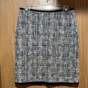 Talbots petite black and white pencil skirt size 2p